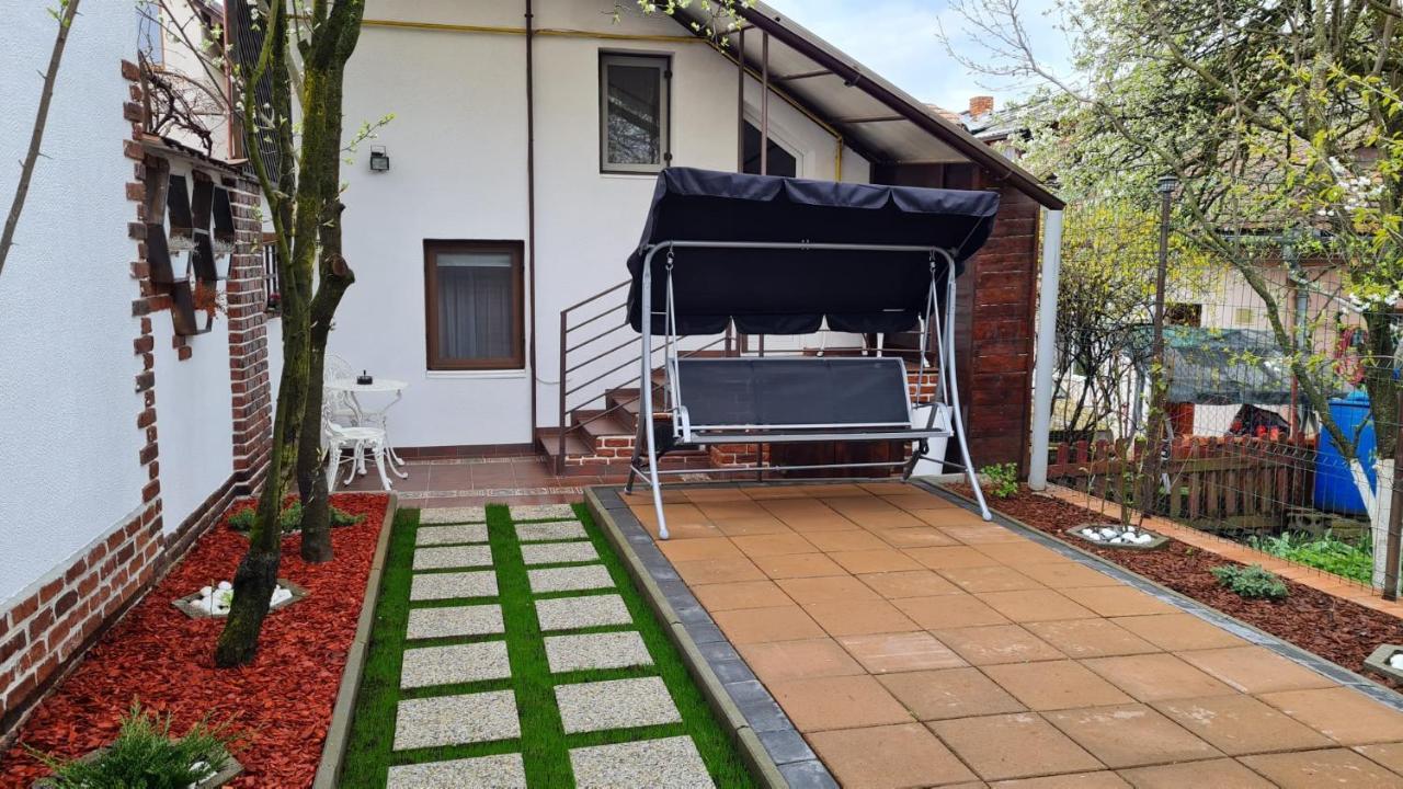 Cozy House With Nice Garden In Heart Of City Center Villa Cluj-Napoca Exterior foto